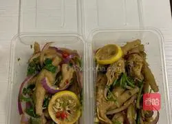 Illustration of how to make spicy and sour chicken feet 8