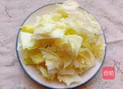 Illustration of how to make stir-fried shredded cabbage with soy sauce 2