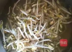 Illustration of how to make cabbage, bean sprouts, bean skin and carrots 3