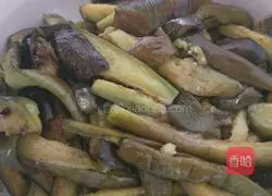 Illustration of how to make fish-flavored eggplant strips 3