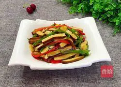 Illustration of how to stir-fry green peppers and dry them 10