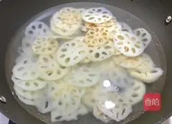 Illustration of how to make cold fungus and lotus root 2