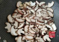 Illustration of how to make simple mushrooms with rice 5