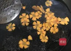 Huaishan fried fungus recipe illustration 8