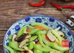 Illustration of how to make fried celery and mushrooms 9