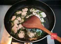 Illustration of how to make fried rice cakes with radish tassels 17