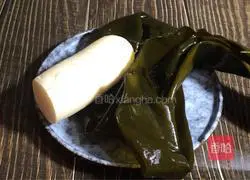 Illustration of how to make shredded radish and kelp soup 1