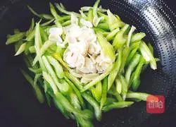 Celery Lily Recipe Illustration 7