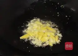 Illustration of how to stir-fry corn shoots and Shanghai greens 5