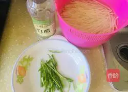 Illustration of how to make fried shredded potatoes 2