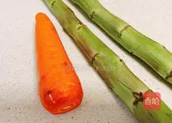 Illustration of how to make stir-fried lettuce 1