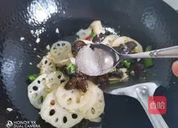 Wood Fungus Illustration of how to make fried lotus roots 11