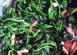 Illustration of how to make stir-fried amaranth 6