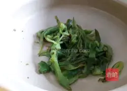 Illustration of how to make eggplant with red pepper 7