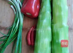 Shredded lettuce with scallion oil Illustration of how to do it 2