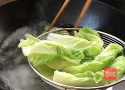 Illustration of how to make vegetable rolls 6