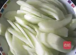 Illustration of how to make stir-fried cucumbers 2