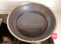 Illustration of how to stir-fry seasonal vegetables with olive oil 6