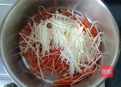 Illustration of home-style hot and sour soup 5