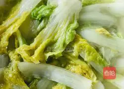 Illustration of how to make stir-fried silver silk white 5