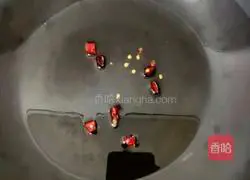 Hot and sour shredded potatoes Practice illustration 2