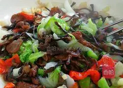 Illustration of how to make stir-fried dried mushrooms and cabbage 4