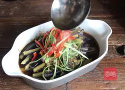 Perilla Illustration of how to make steamed eggplant with garlic 11