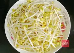 Illustration of how to make cold bean sprouts 8