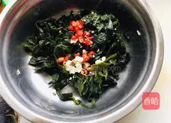 Illustration of how to make cold wakame 3