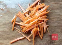 Illustration of how to make two-color shredded potatoes 6