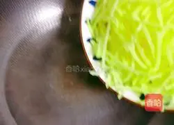 Illustration of how to stir-fry shredded potatoes 6