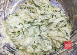 Illustration of how to make shredded radish meatballs 13