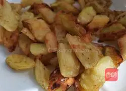 Illustration of how to stir-fry diced eggplant with walnut puree 13