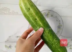 Illustration of how to make cucumber crisp 1