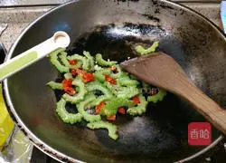 Illustration of how to make stir-fried bitter melon 8