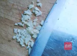 Illustration of how to make eggplant strips with homemade sauce 2