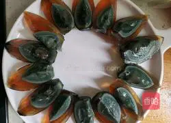 Illustration of how to make high-looking cold dishes with cucumbers mixed with preserved eggs 3