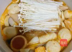 Tom Yum Goong Illustration of how to make hot pot 9