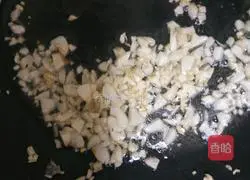 Illustration of 3-minute weight loss dish with garlic and broccoli 10