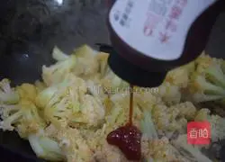 Illustration of how to make cauliflower with tomato sauce 8