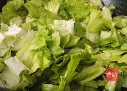 Illustration of how to make stir-fried lettuce 6