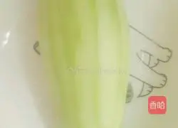 Illustration of how to make stir-fried Changpu melon 1