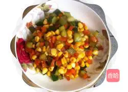 Illustration of how to make vegetarian stir-fried three delicacies 5