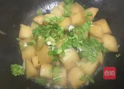 Illustration of how to make stewed white radish 5