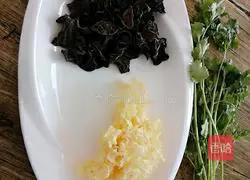 Illustration of how to make cold double ears 1