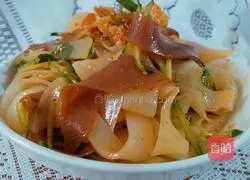 Illustration of how to wash your face with Liangpi 18