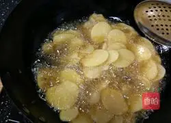 Illustration of how to make spicy potato chips 3