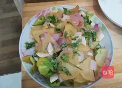 Illustration of how to make fried onions and potato slices 7