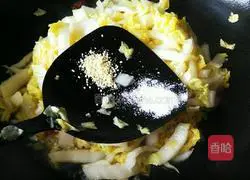 Illustration of how to make stir-fried cabbage 8