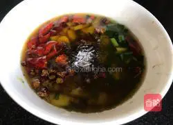 Illustration of how to make dried shrimps mixed with celery 7